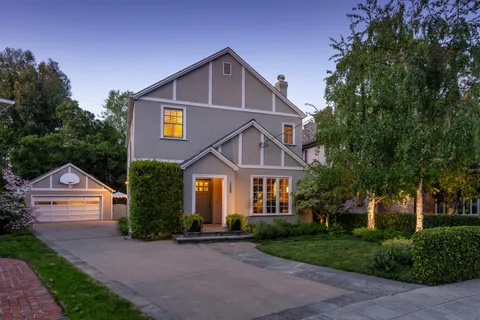 1568 Columbus Avenue, Burlingame, CA 94010 - MLS#: ML82004429