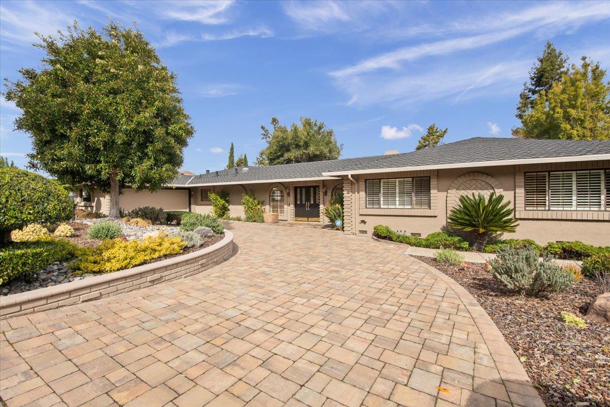 1321 Echo Valley Drive