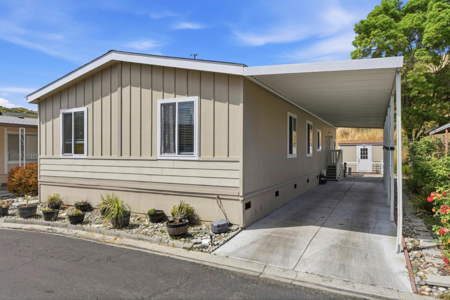 267 Chateau la Salle Drive