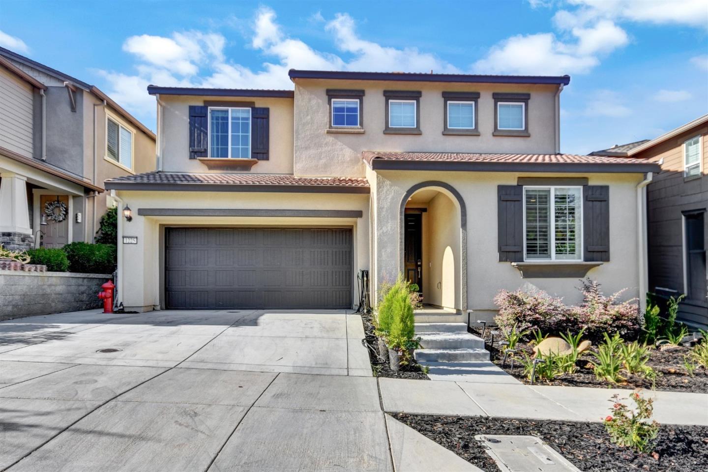 1225 Michael Bo Lane