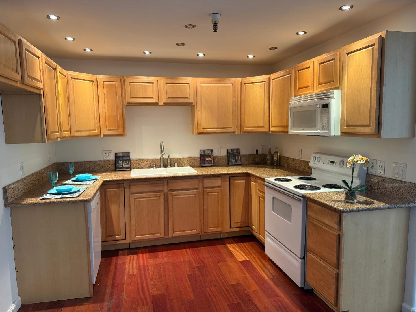 375 Clifford Avenue 117