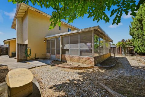 Tiny photo for 24 Cedar Court, MILPITAS, CA 95035 (MLS # ML82053703)