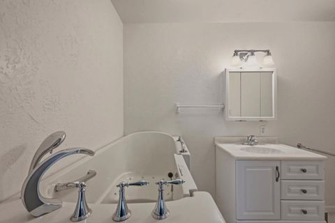 Tiny photo for 24 Cedar Court, MILPITAS, CA 95035 (MLS # ML82053703)