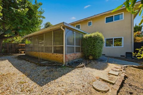Tiny photo for 24 Cedar Court, MILPITAS, CA 95035 (MLS # ML82053703)