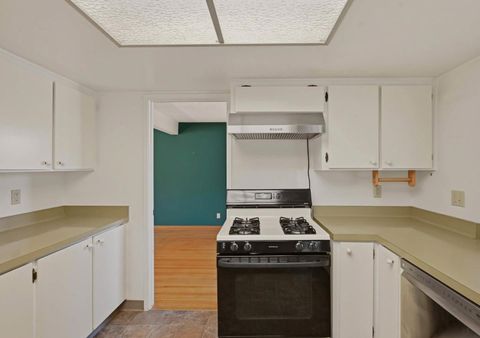 Tiny photo for 24 Cedar Court, MILPITAS, CA 95035 (MLS # ML82053703)
