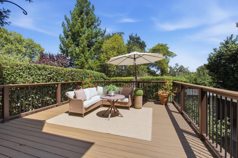 3723 Alameda De Las Pulgas
