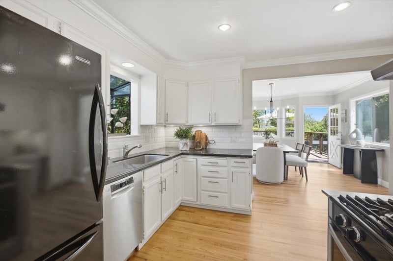 3723 Alameda De Las Pulgas