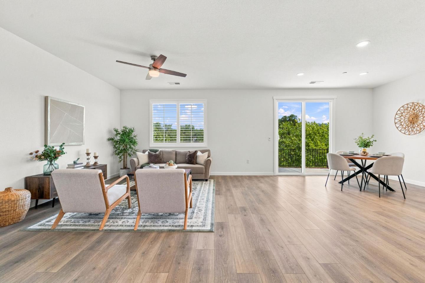216 Raccoon Hollow Loop