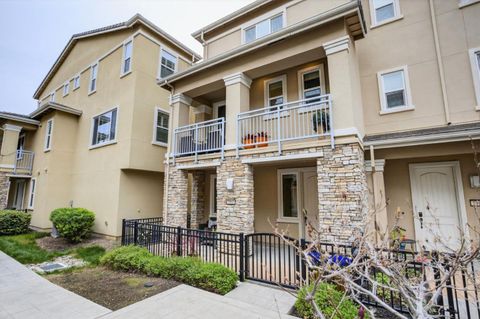 Tiny photo for 5965 Woodspring Loop, San Jose, CA 95123 (MLS # ML82033482)