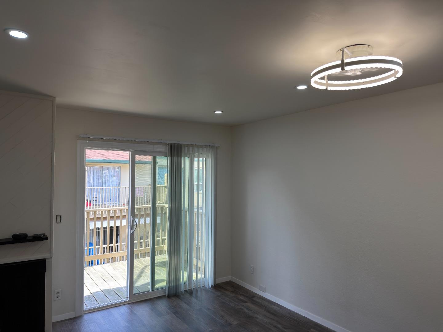 395 Imperial Way 350