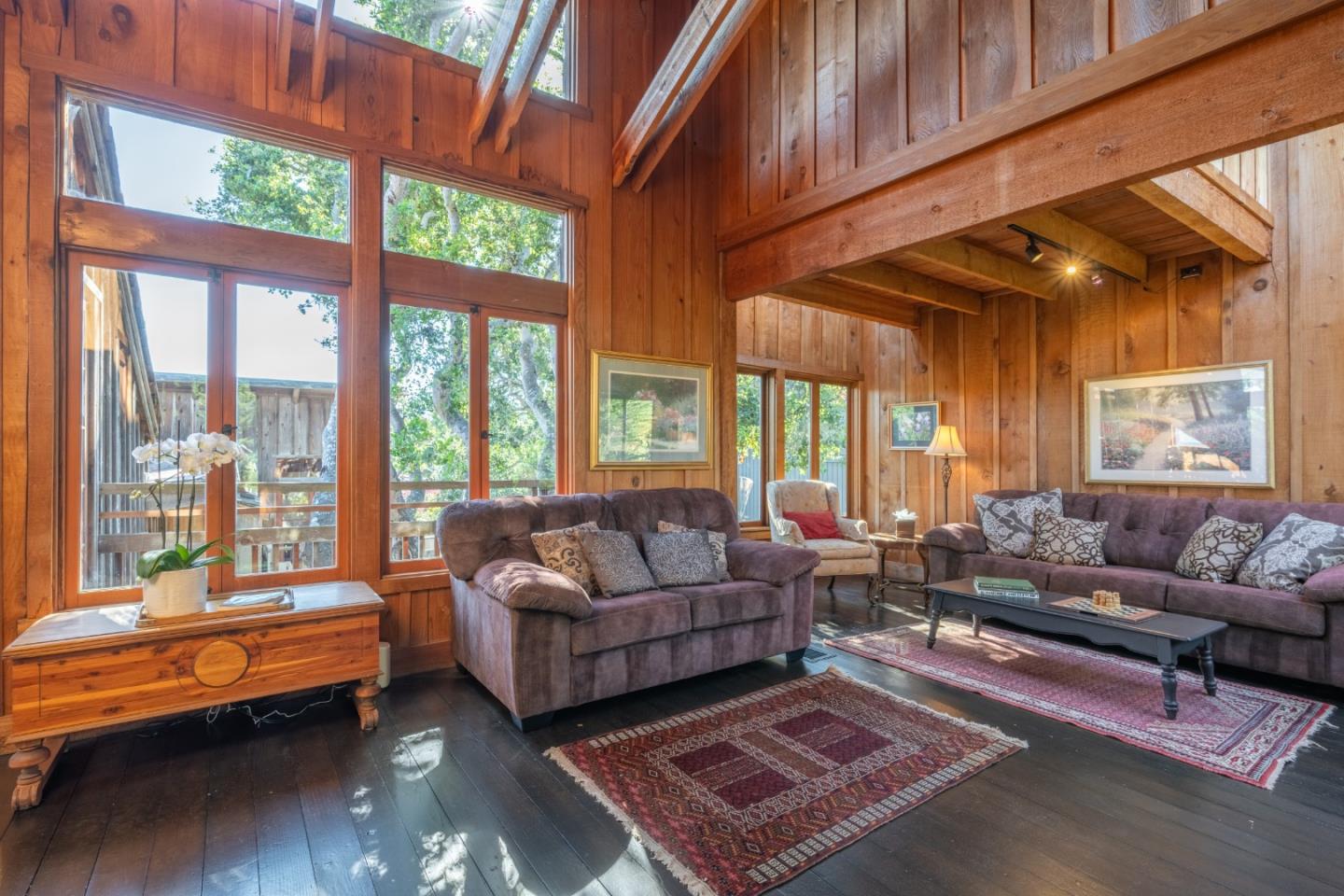 26181 Valley View Avenue