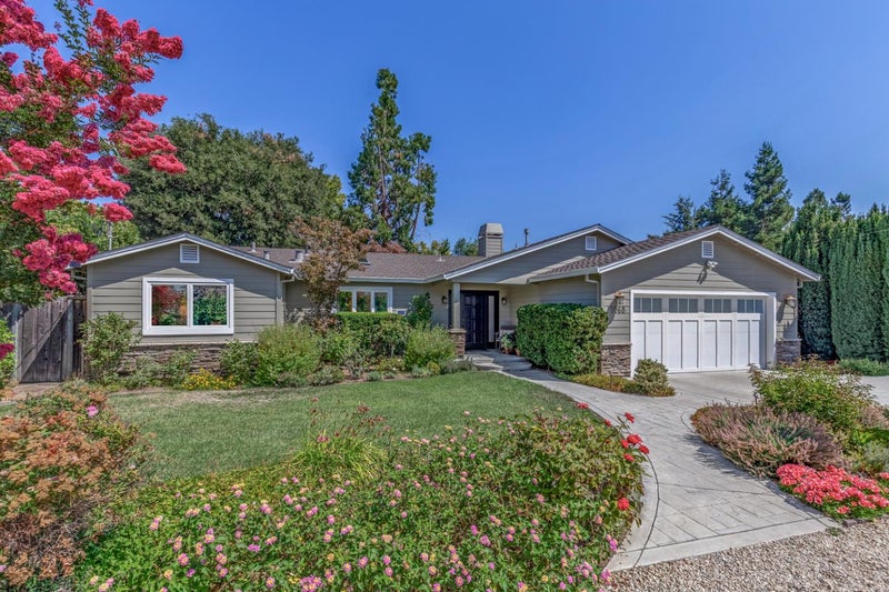 1068 Rose Avenue