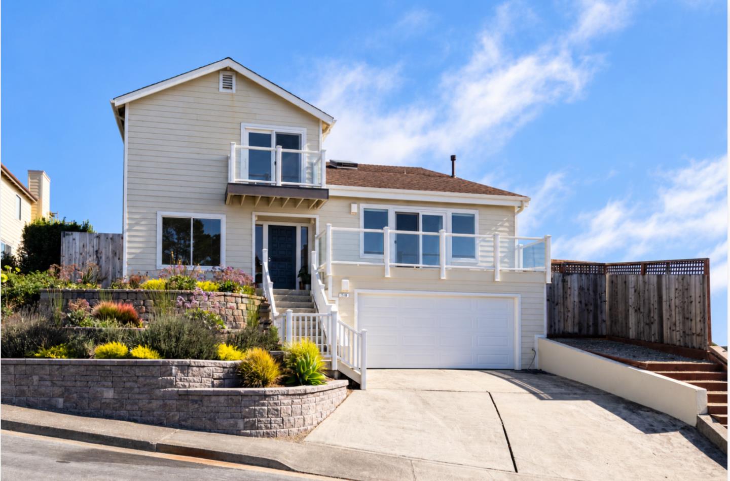 718 El Granada Boulevard