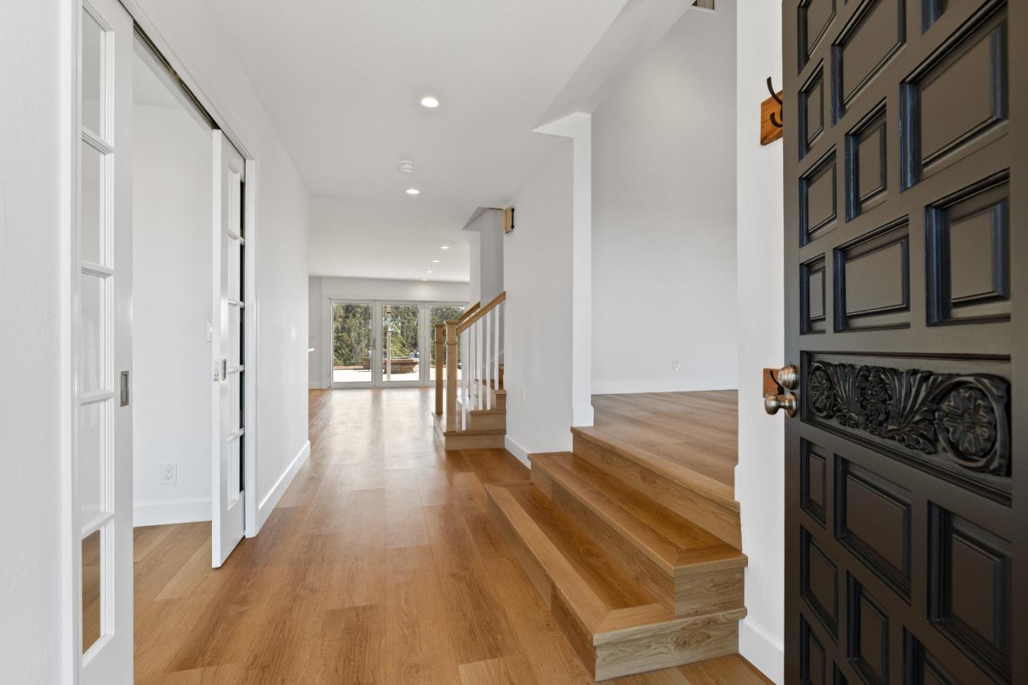718 El Granada Boulevard