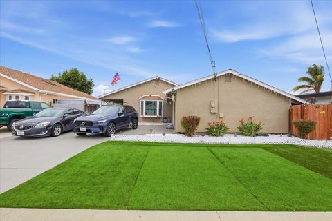Photo of 2627 Naples Street, HAYWARD, CA 94545 (MLS # ML82027226)