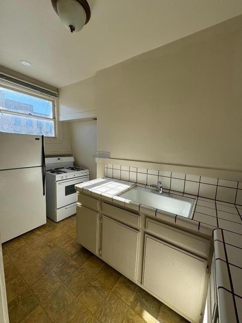 Photo of 268 Lorton Avenue #2, BURLINGAME, CA 94010 (MLS # ML82027530)