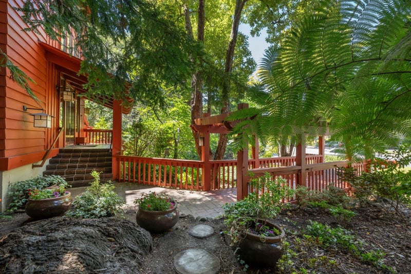 1435 Bellevue Avenue 305