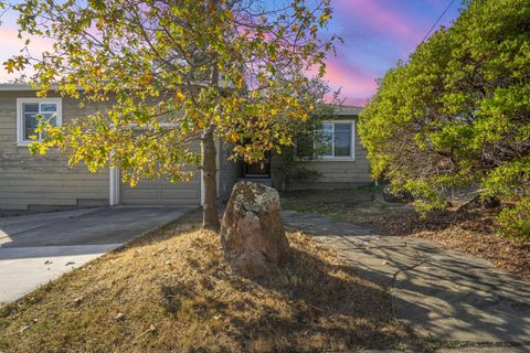 Photo of 80 Hilltop Drive, SAN CARLOS, CA 94070 (MLS # ML82026552)