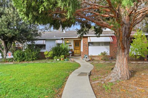 Photo of 16315 Lilac Lane, LOS GATOS, CA 95032 (MLS # ML82030397)
