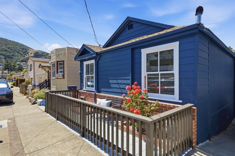 148 Monterey Street