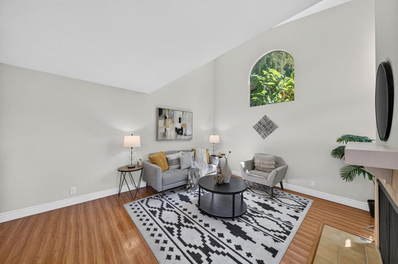 1205 Sierra Village Way