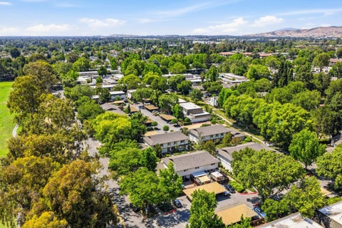 Photo of 194 Oakbrook Circle, SAN JOSE, CA 95139 (MLS # ML82050243)