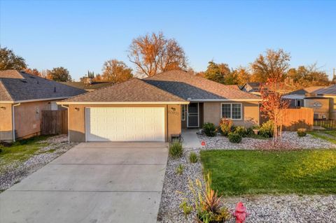 Photo of 20970 Beagle Street, COTTONWOOD, CA 96022 (MLS # ML82029483)