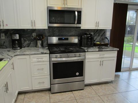 Tiny photo for 413 Hydrangea Court, MERCED, CA 95341 (MLS # ML82035268)