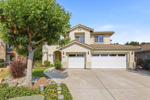 Photo of 1995 Serene Drive, HOLLISTER, CA 95023 (MLS # ML82059418)