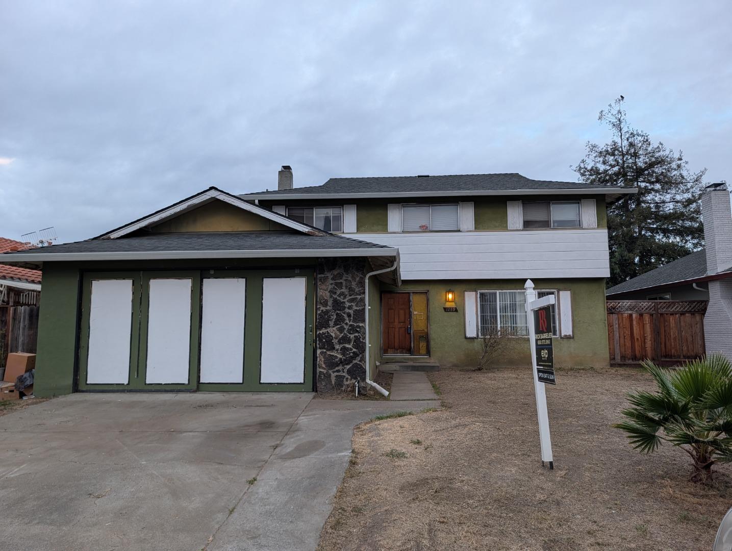 1289 Moonbeam Way