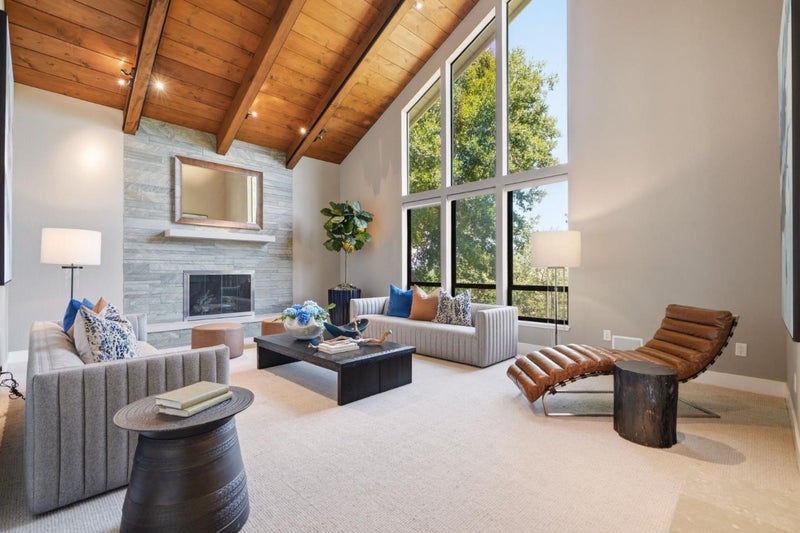 28100 Story Hill Lane