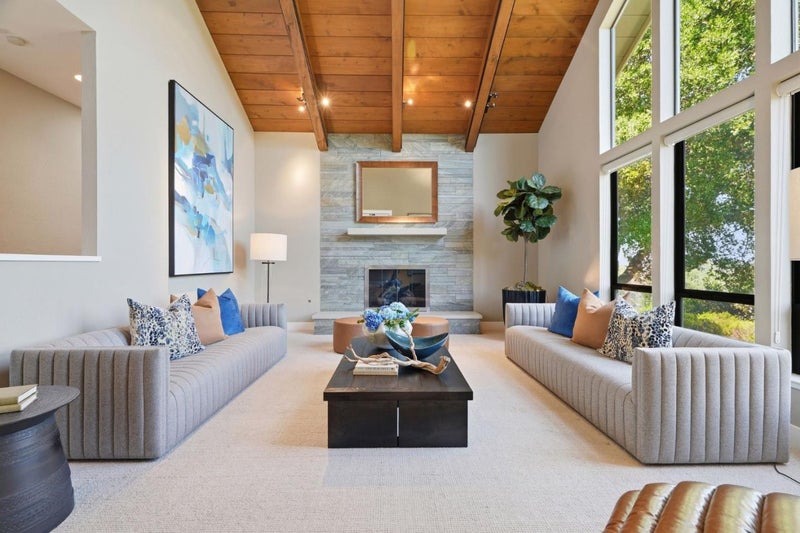 28100 Story Hill Lane