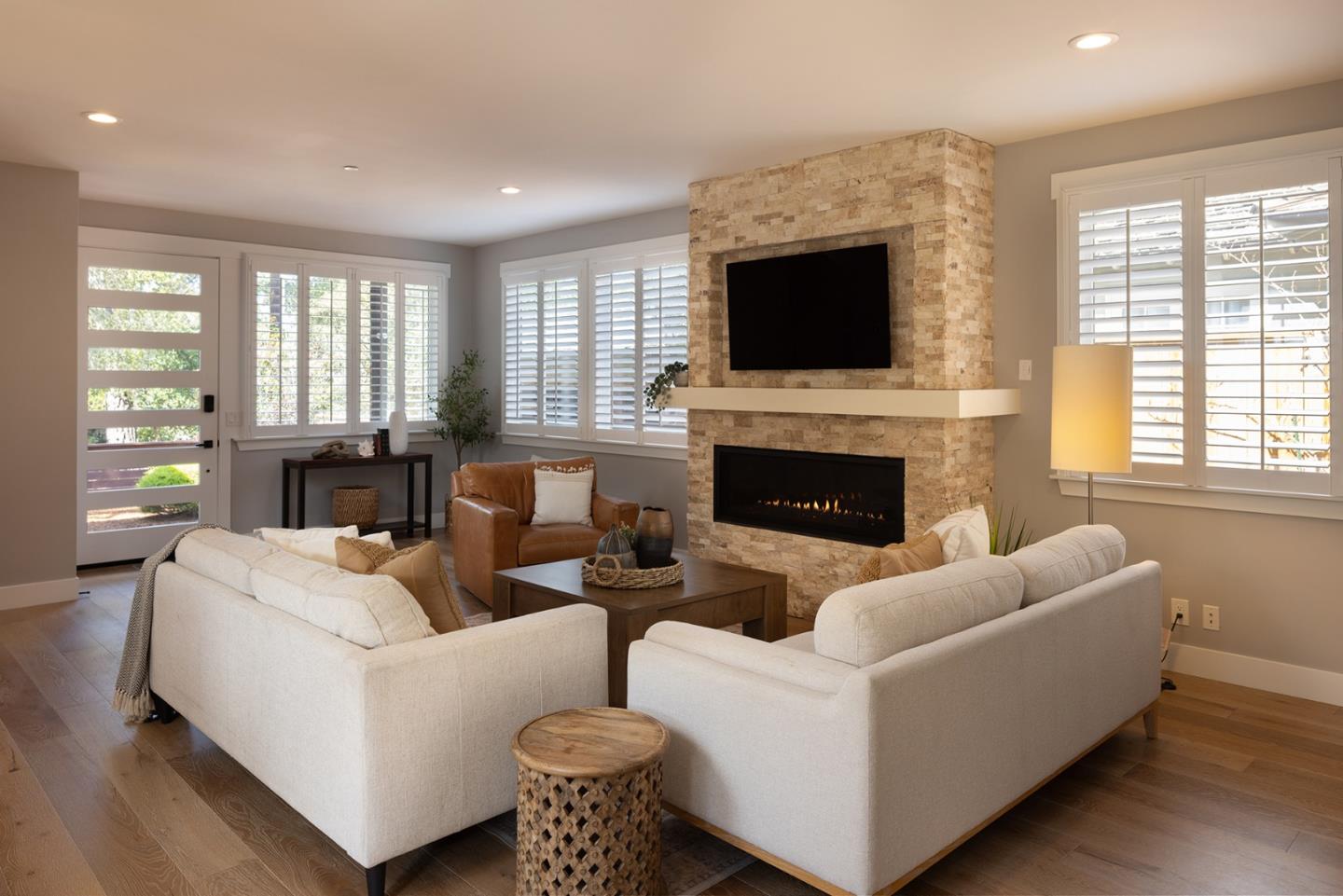 0 Guadalupe 5 SE of 3rd