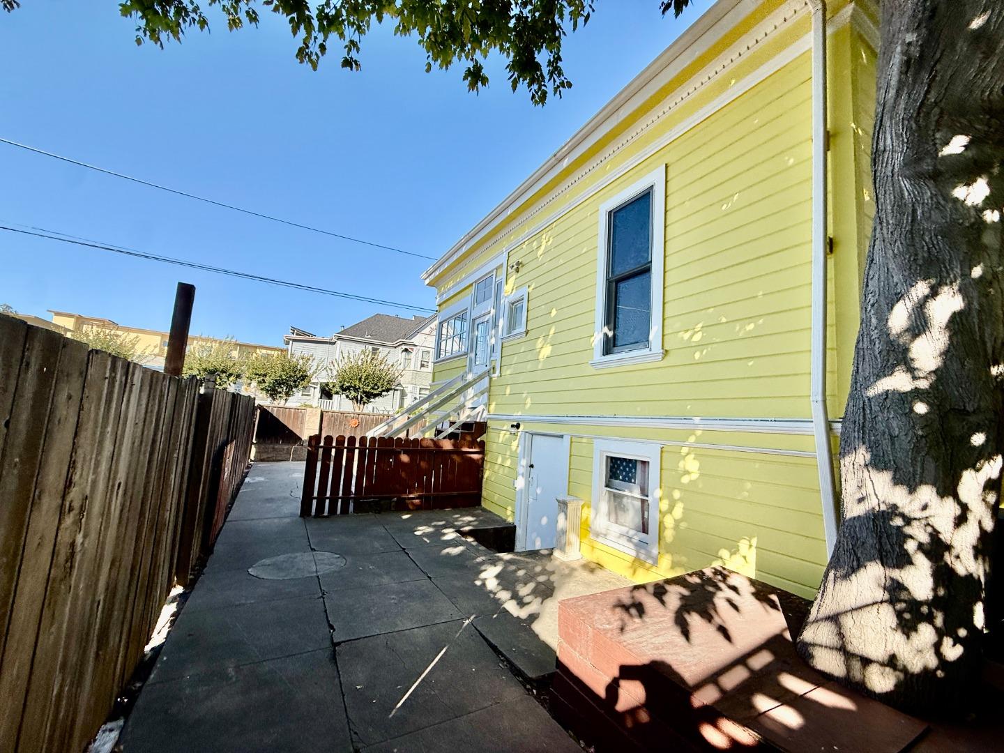 55 Willow Street