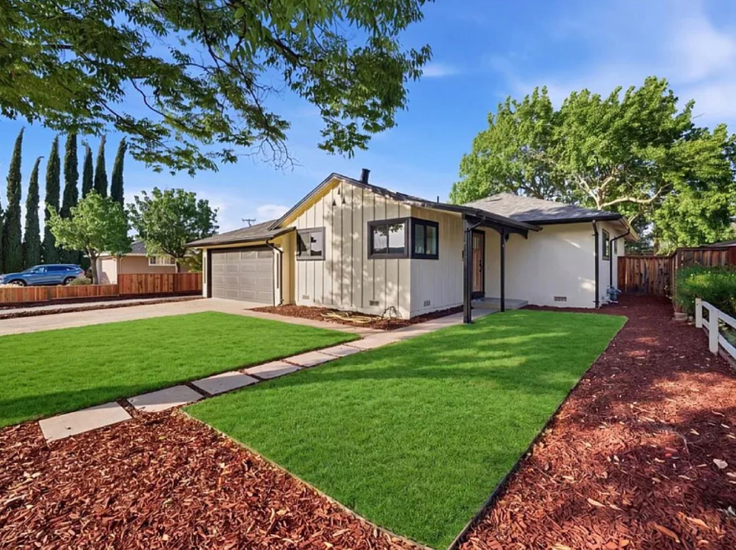 5430 Clovercrest Drive
