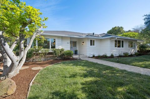 Photo of 822 Amber Lane, Los Altos, CA 94024 (MLS # ML82039360)