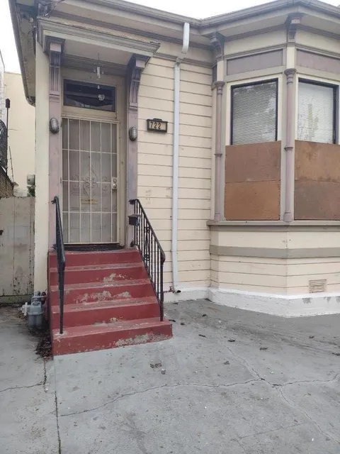 722 Jefferson Street, Oakland, CA 94607 - #: ML82002812