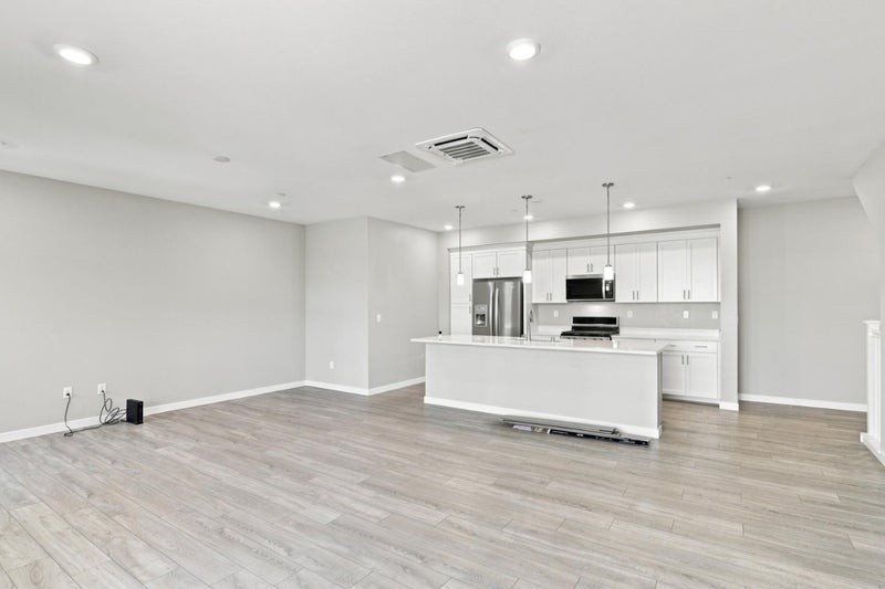 6583 Vision Court