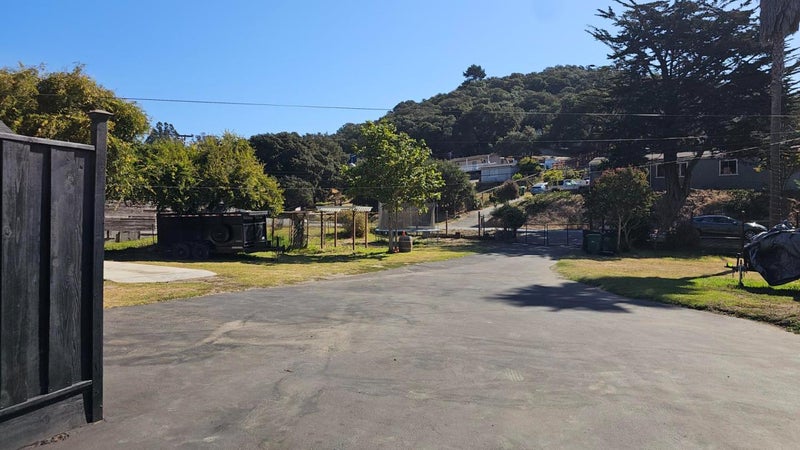 205 Las Lomas Drive