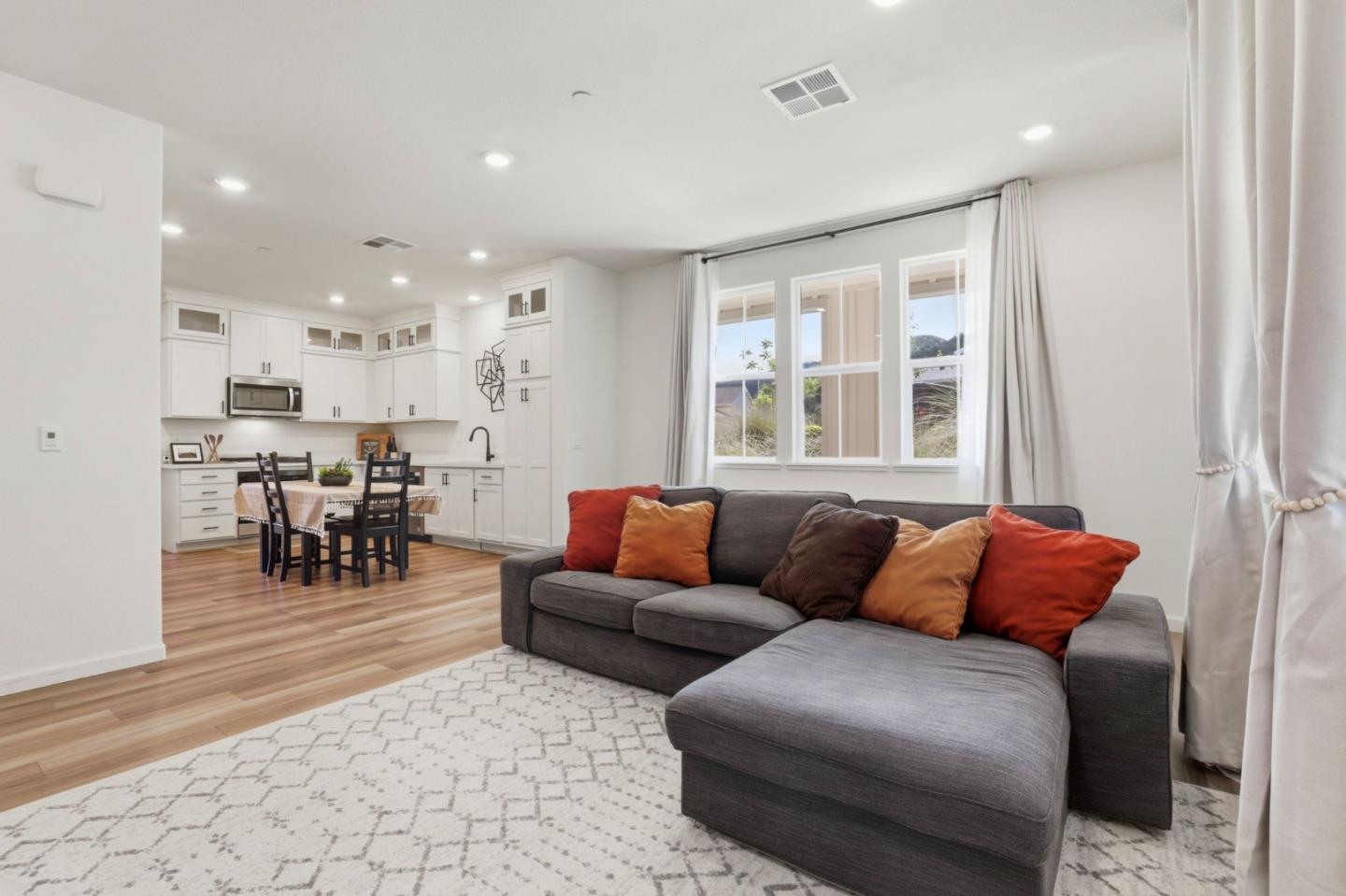 6376 Paysar Lane
