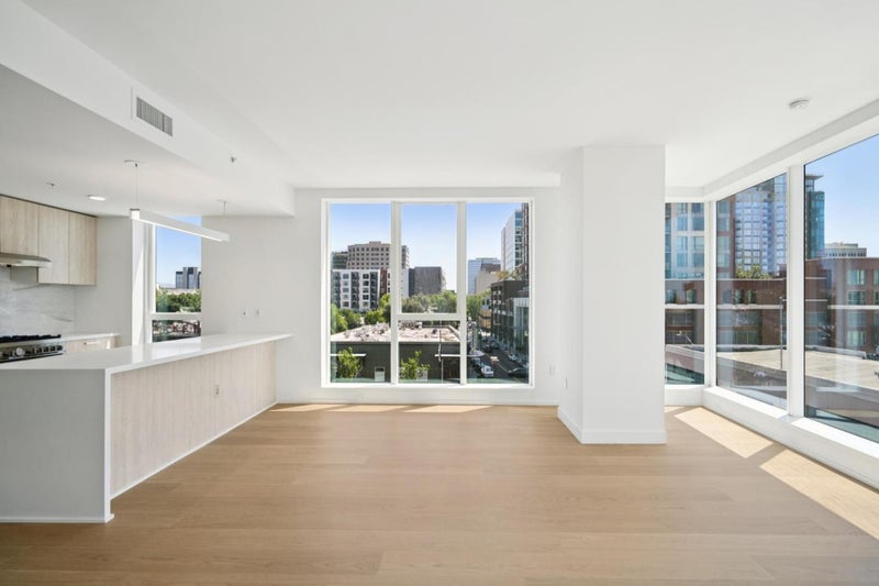 188 West Saint James Street 10416