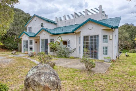 Photo of 14641 Tumble Weed Lane, ROYAL OAKS, CA 95076 (MLS # ML82032436)