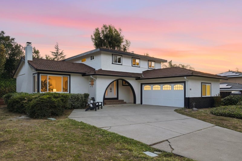 93 Ridgeview Avenue