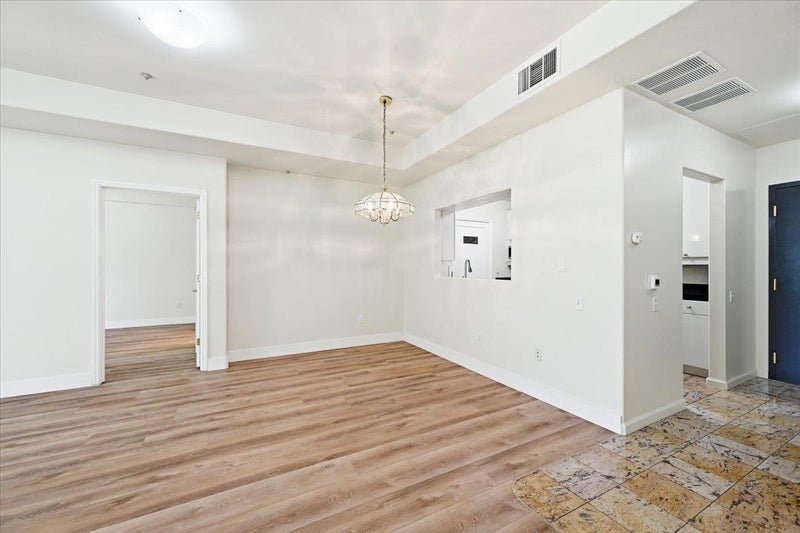 200 Sheridan Ave 308