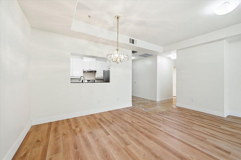 200 Sheridan Ave 308