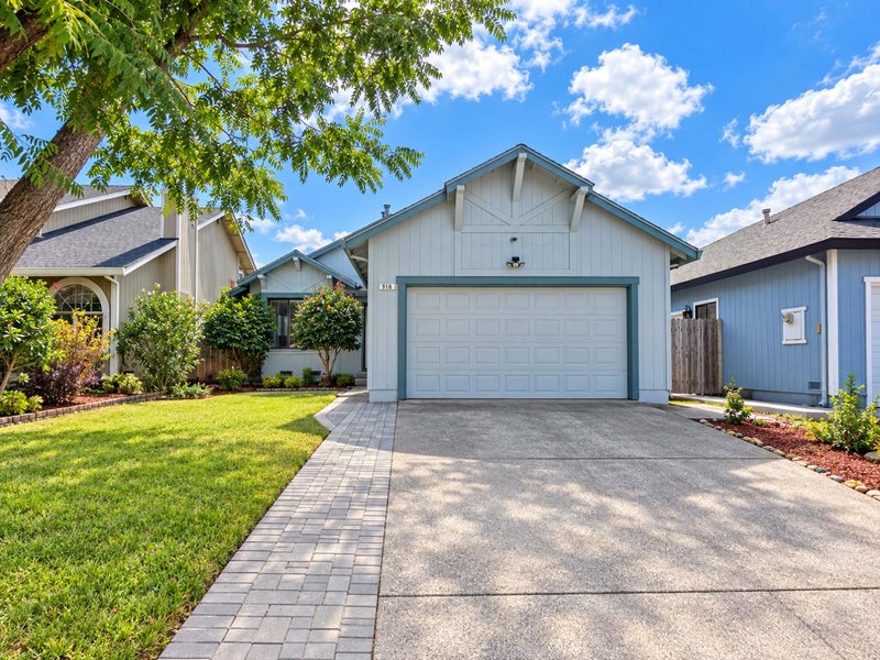 918 Pulteney Place
