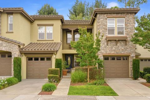 Photo of 1392 Thornbury Lane, SAN JOSE, CA 95138 (MLS # ML82045549)