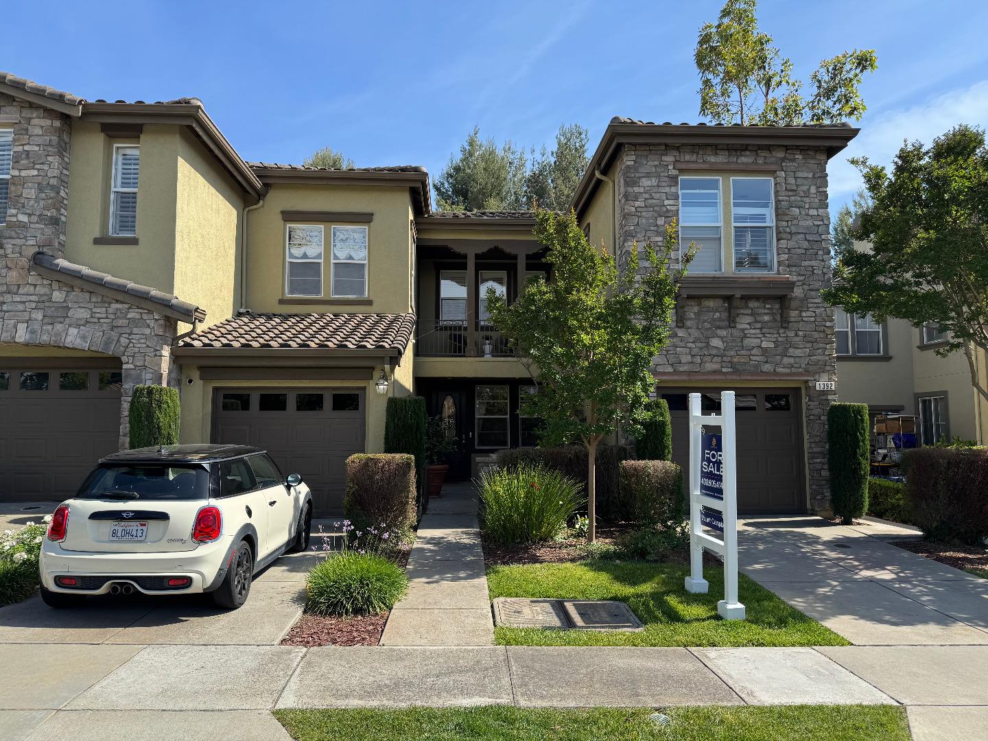 1392 Thornbury Lane