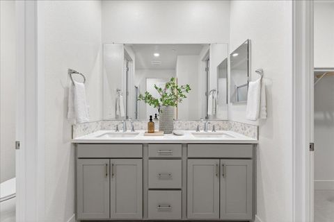 Tiny photo for 1340 Civic Center Drive #4, SANTA CLARA, CA 95050 (MLS # ML82044100)
