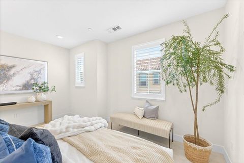 Tiny photo for 1340 Civic Center Drive #4, SANTA CLARA, CA 95050 (MLS # ML82044100)